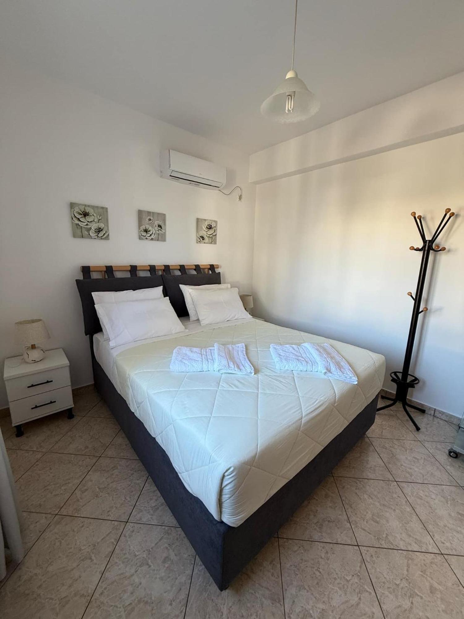 Dea House Apartment Finikas  Ngoại thất bức ảnh